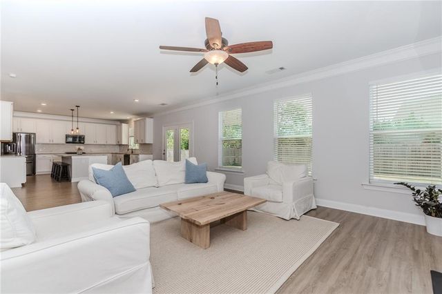 6829 Benjamin Drive, Flowery Branch, GA 30542