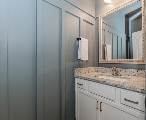 6829 Benjamin Drive, Flowery Branch, GA 30542