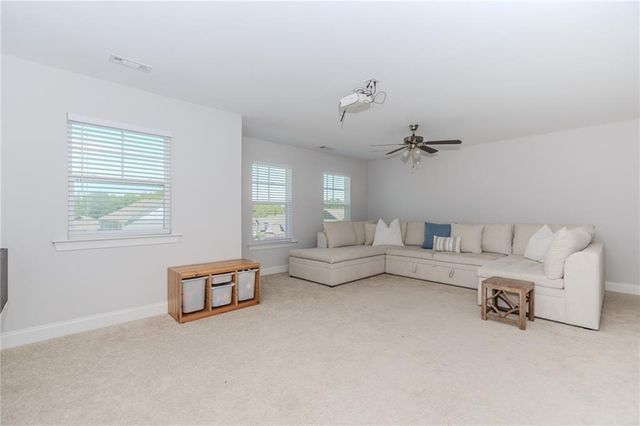 6829 Benjamin Drive, Flowery Branch, GA 30542