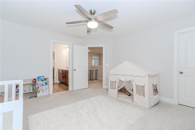 6829 Benjamin Drive, Flowery Branch, GA 30542