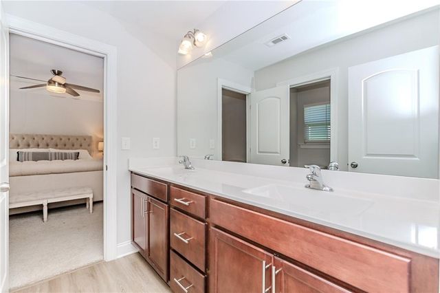 6829 Benjamin Drive, Flowery Branch, GA 30542