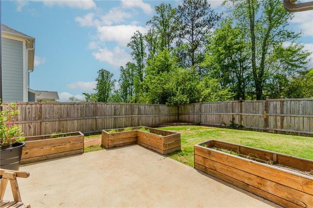 6829 Benjamin Drive, Flowery Branch, GA 30542
