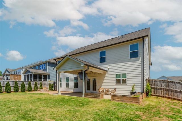 6829 Benjamin Drive, Flowery Branch, GA 30542