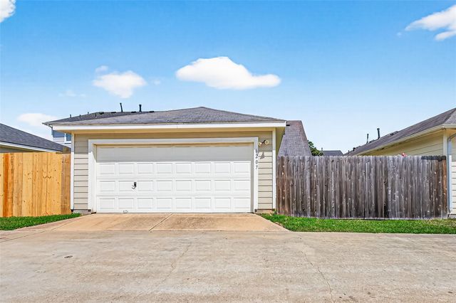 6207 Lone Prairie Way, Katy, TX 77449