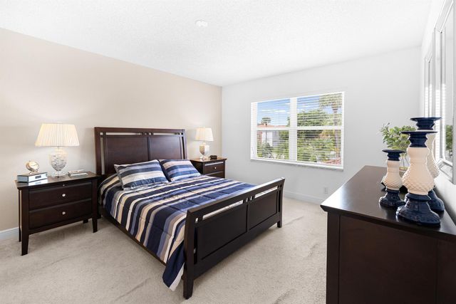 10652 Buttonwood Lake Drive, Boca Raton, FL 33498