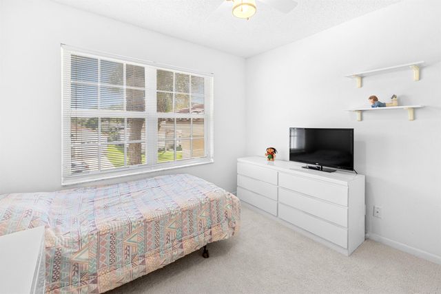 10652 Buttonwood Lake Drive, Boca Raton, FL 33498