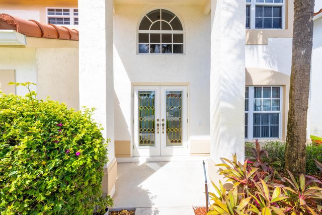 10652 Buttonwood Lake Drive, Boca Raton, FL 33498