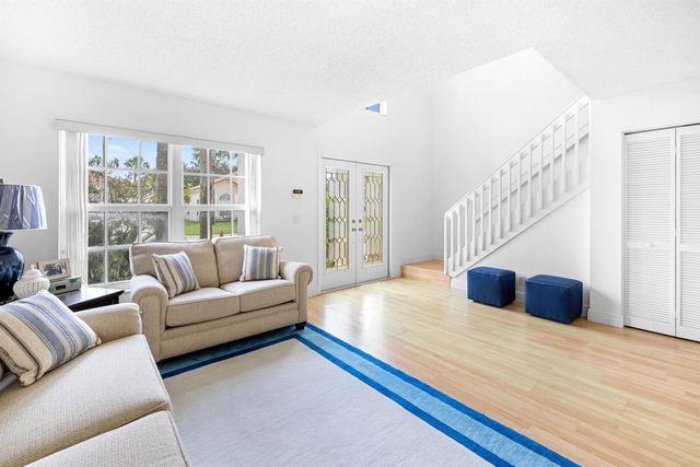 10652 Buttonwood Lake Drive, Boca Raton, FL 33498