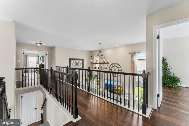 19 CHAMBORD LN, Voorhees, NJ 08043