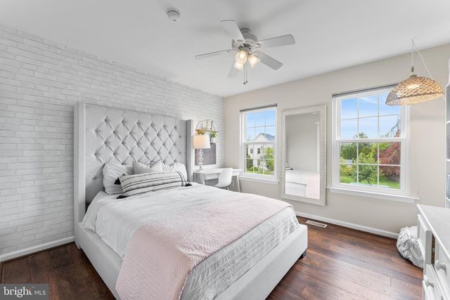 19 CHAMBORD LN, Voorhees, NJ 08043