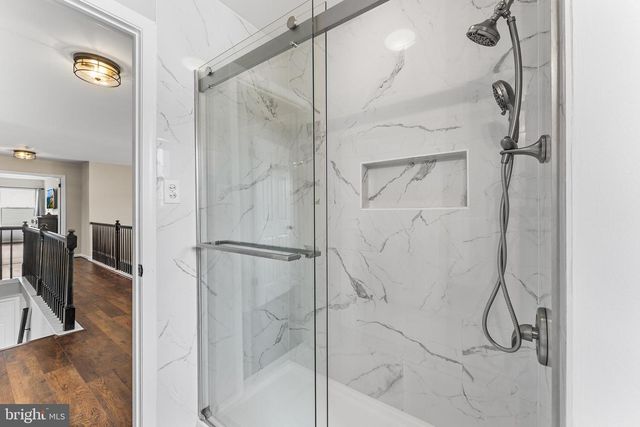 19 CHAMBORD LN, Voorhees, NJ 08043