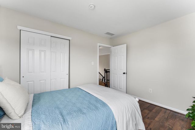19 CHAMBORD LN, Voorhees, NJ 08043
