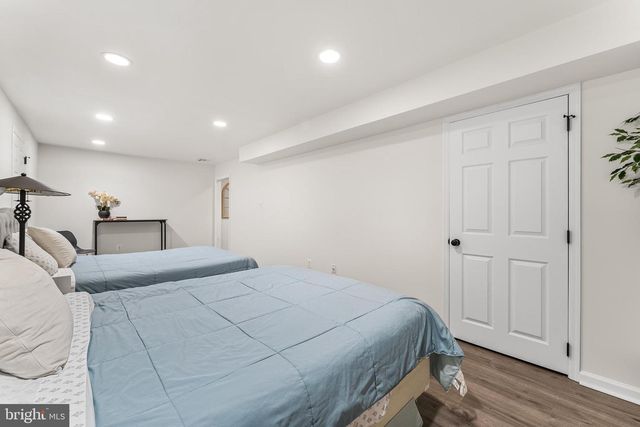 19 CHAMBORD LN, Voorhees, NJ 08043