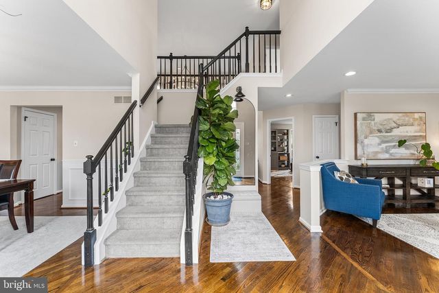 19 CHAMBORD LN, Voorhees, NJ 08043