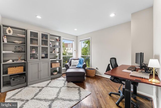 19 CHAMBORD LN, Voorhees, NJ 08043