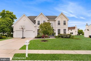 19 CHAMBORD LN, Voorhees, NJ 08043