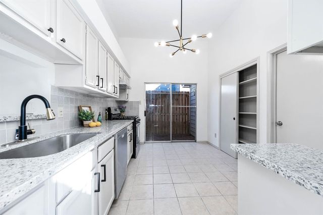 11819 Stone Bridge Drive, Houston, TX 77064