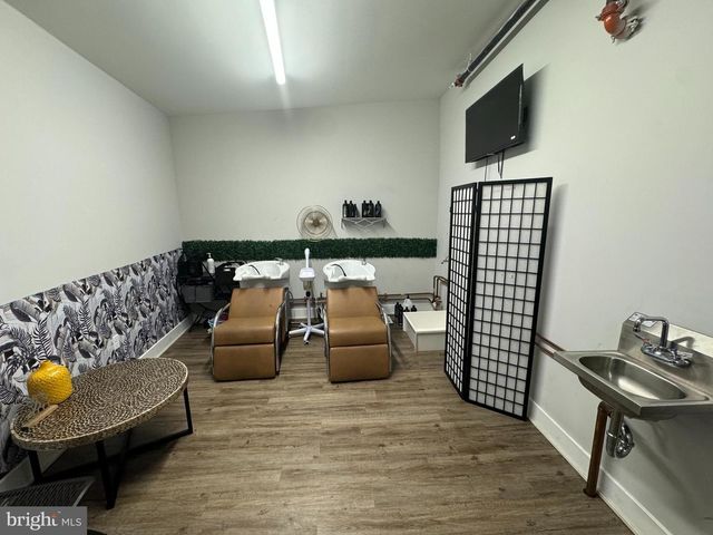 1235 POINT BREEZE AVE, Philadelphia, PA 19146