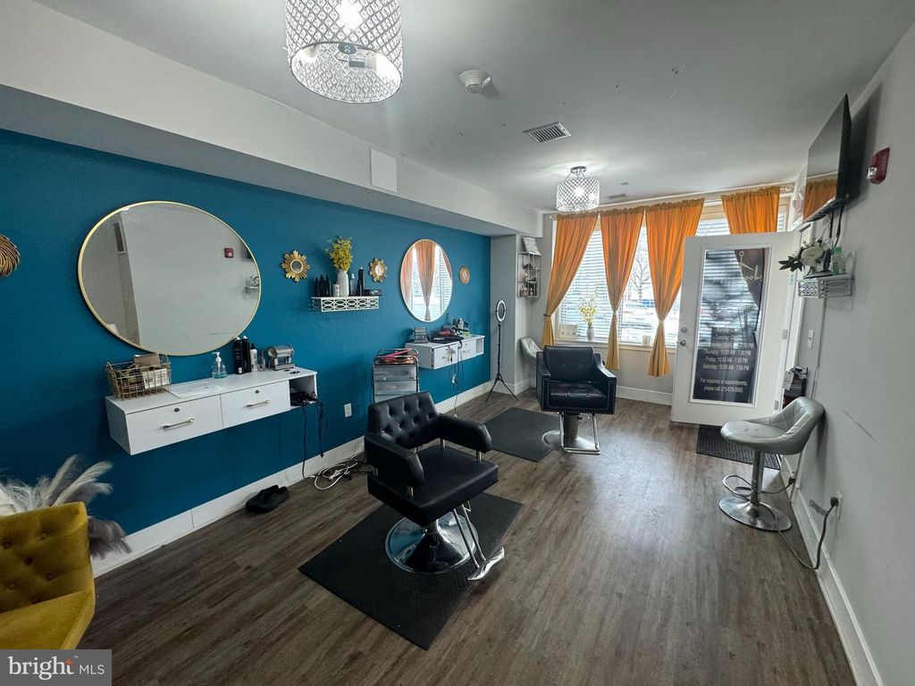 1235 POINT BREEZE AVE, Philadelphia, PA 19146