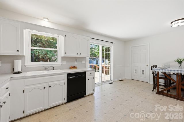 913 Pleasant Ridge Road, Fort Mill, SC 29715