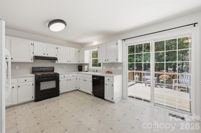 913 Pleasant Ridge Road, Fort Mill, SC 29715