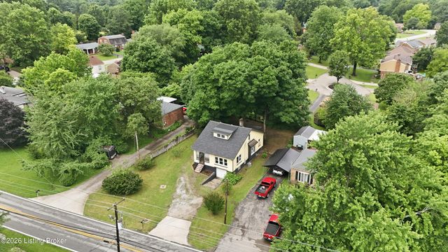 7210 Vaughn Mill Rd, Louisville, KY 40228