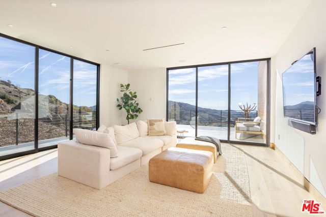 32180 Mulholland Highway, Malibu, CA 90265