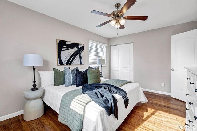 3279 Regal Place, St Louis, MO 63139