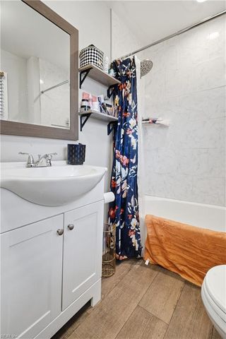 15 Sampson PL, Portsmouth, VA 23702