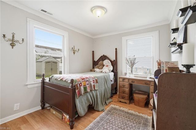 15 Sampson PL, Portsmouth, VA 23702