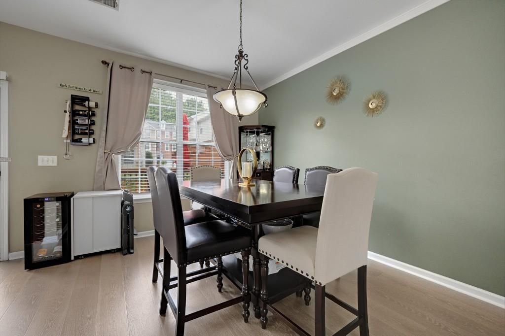 Image 12 of property listing at 3557 Chattahoochee Summit Lane 23, Atlanta, GA 30339