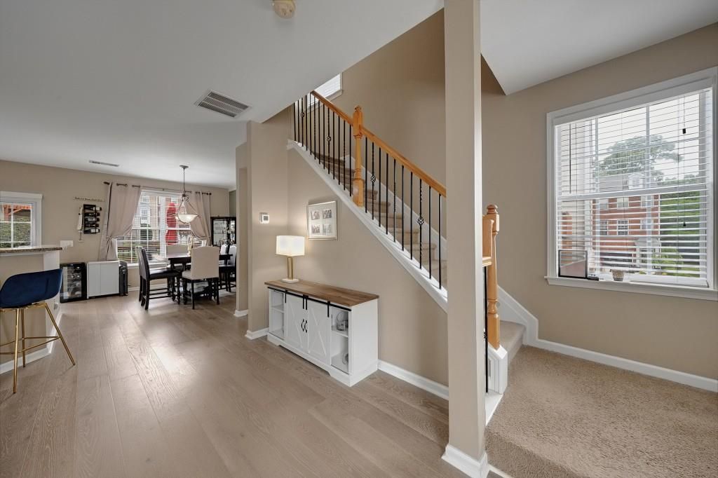 Image 18 of property listing at 3557 Chattahoochee Summit Lane 23, Atlanta, GA 30339