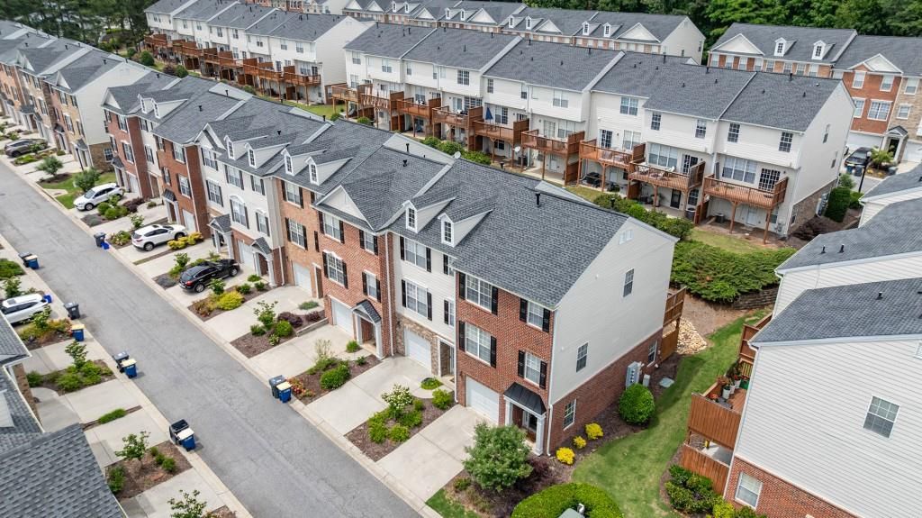 Image 36 of property listing at 3557 Chattahoochee Summit Lane 23, Atlanta, GA 30339