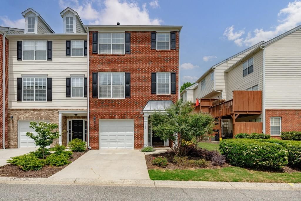 Image 46 of property listing at 3557 Chattahoochee Summit Lane 23, Atlanta, GA 30339