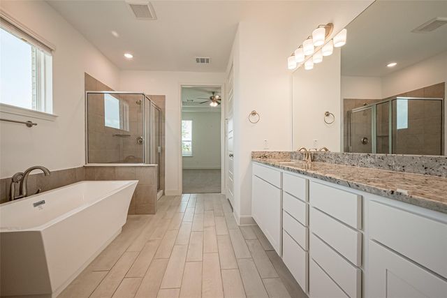 13415 Golden Islei Drive, Texas City, TX 77568
