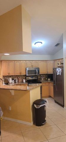 211 NE 13th Avenue, Boynton Beach, FL 33435