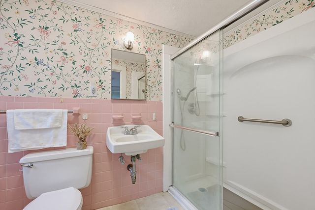 602 Elm St., Walpole, MA 02081