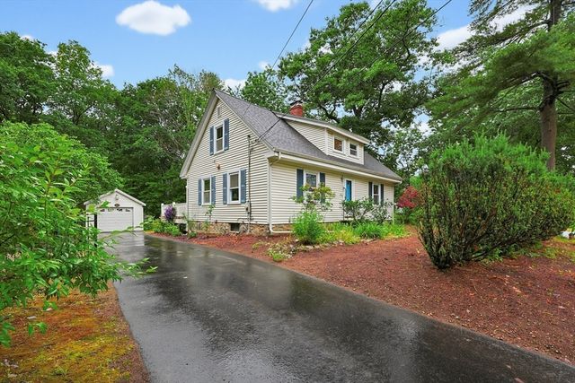 602 Elm St., Walpole, MA 02081