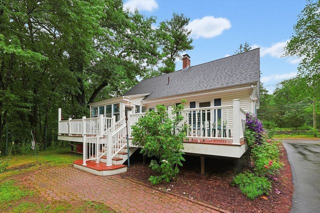 602 Elm St., Walpole, MA 02081