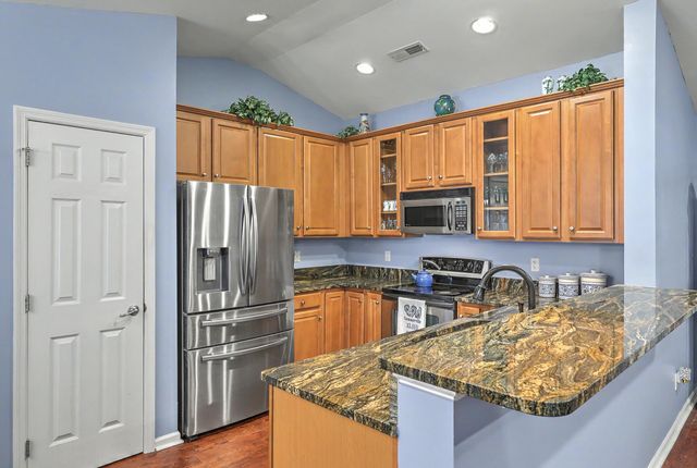 9060 Pickett Fence Lane, Summerville, SC 29485