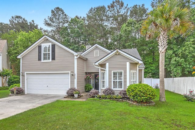 9060 Pickett Fence Lane, Summerville, SC 29485