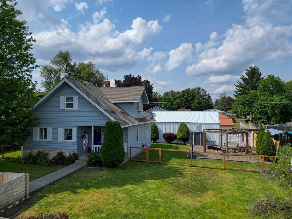 703 E Lacrosse Ave, Spokane, WA 99207