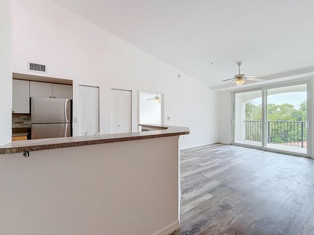 1119 Villa Lane 1119, Boynton Beach, FL 33435