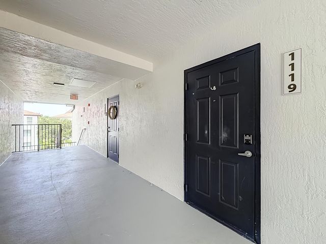 1119 Villa Lane 1119, Boynton Beach, FL 33435