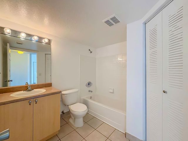 1119 Villa Lane 1119, Boynton Beach, FL 33435