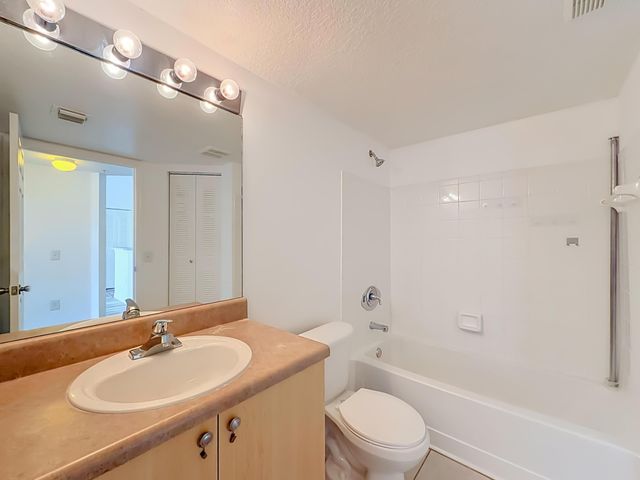 1119 Villa Lane 1119, Boynton Beach, FL 33435