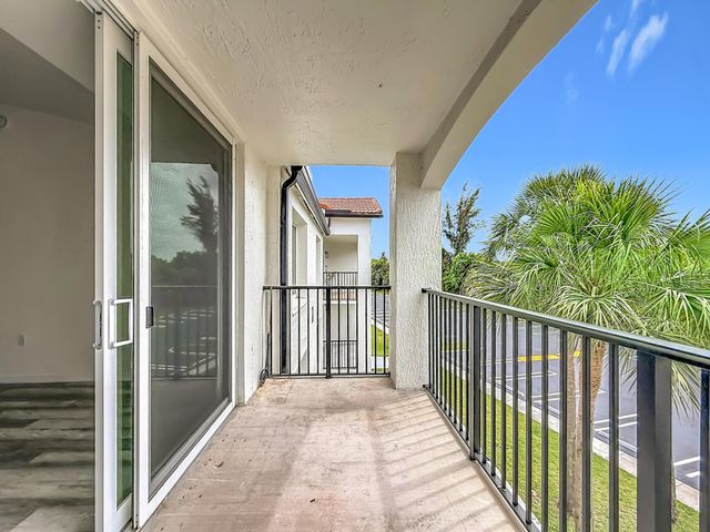 1119 Villa Lane 1119, Boynton Beach, FL 33435