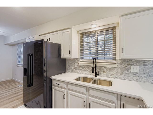 108 S Fraser Cir, Aurora, CO 80012