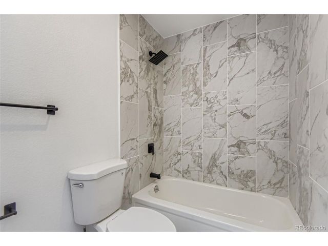 108 S Fraser Cir, Aurora, CO 80012