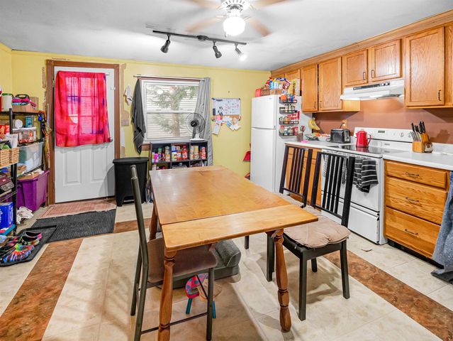 39 Forest Street, Rutland City, VT 05701